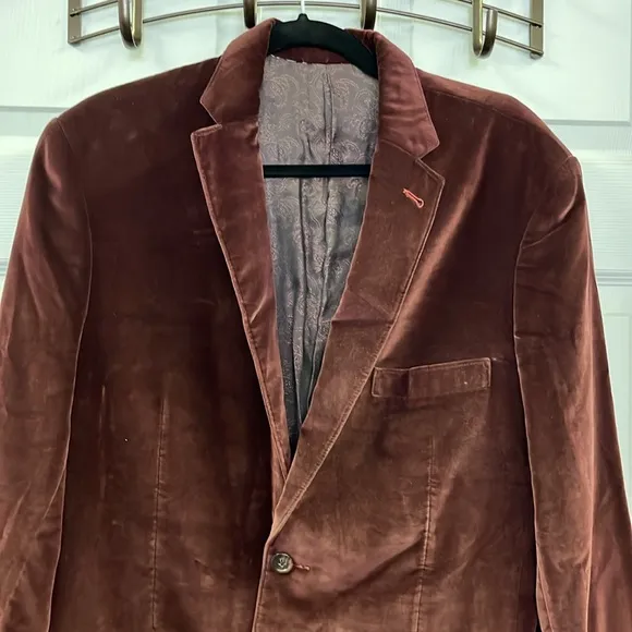 Velvet Blazer by Elevee.  Made for Travis Fisher NFL Size is