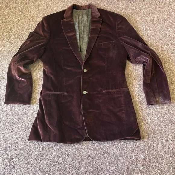Velvet Blazer by Elevee.  Made for Travis Fisher NFL Size is