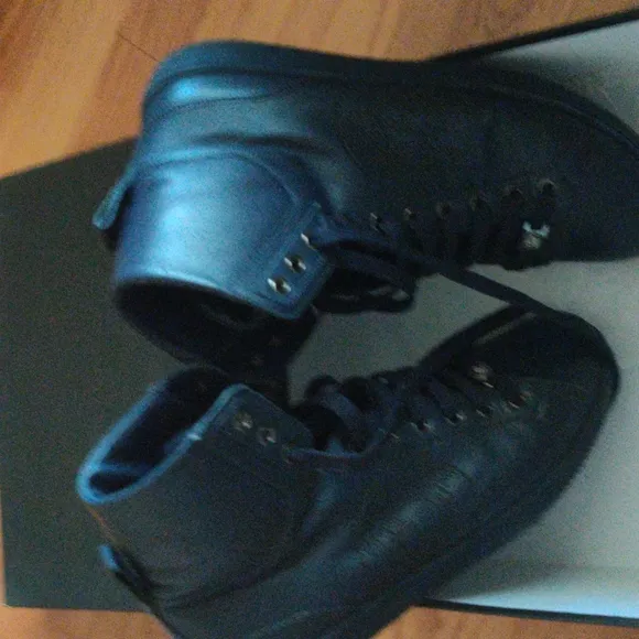 Versace sport shoes