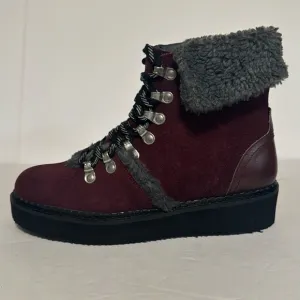 Very Volatile size 7 Tonkin burgundy suede leather Sherpa fur lined boots NIB