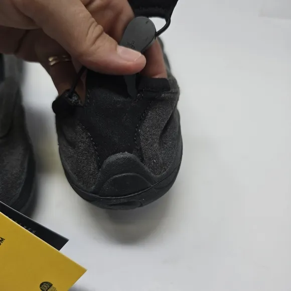 Vibram FiveFingers Classic Eco 23M8501 Men's 9.5 - 10 EU 43 Black Comfort Shoes