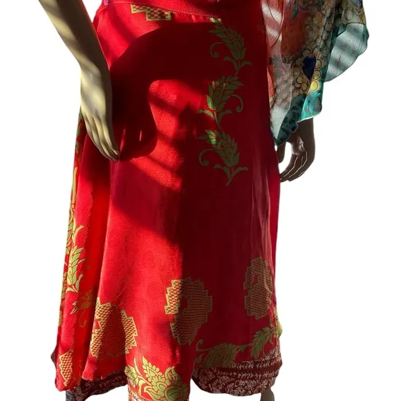 Vibrant Darn Good Yarn Reversible Sari Silk Wrap Skirt. NWOT