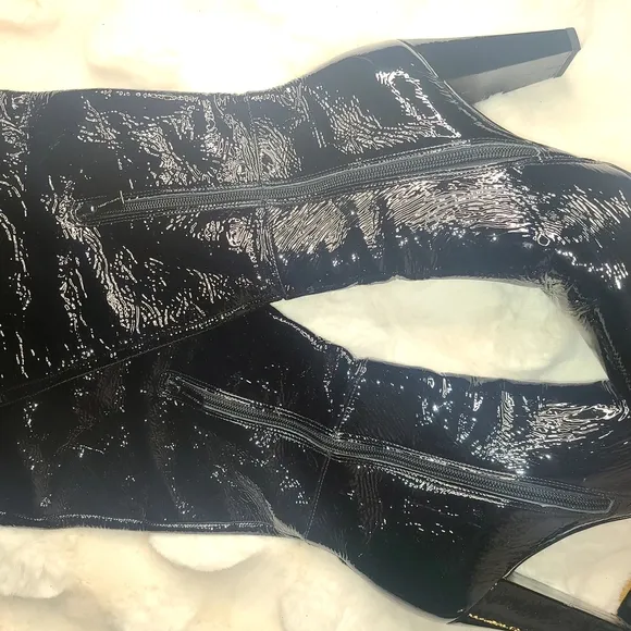 Vince Camuto Black Over the Knee Boots with High Heel and Glossy Finish