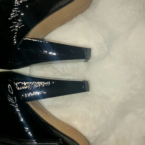 Vince Camuto Black Over the Knee Boots with High Heel and Glossy Finish