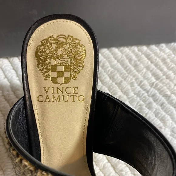 Vince Camuto Cheetan Print Leather &amp; Fur Ankle Strap Heeled Sandals woman’s 9 M‎