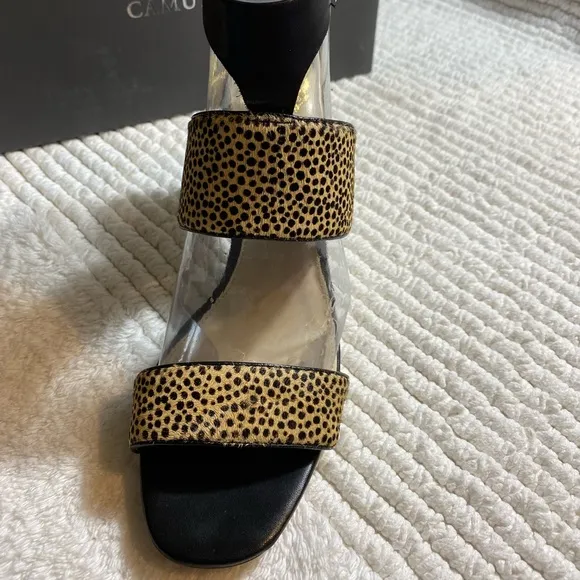 Vince Camuto Cheetan Print Leather &amp; Fur Ankle Strap Heeled Sandals woman’s 9 M‎