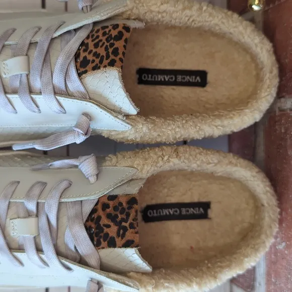 Vince Camuto Sneaker Women's Size 9 Cream Faux Fur Madrista Slip On Mule Casual