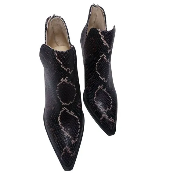 Vince Camuto VC-Gigietta Mauve Multitricolor Snake Skin Boots Size 8M