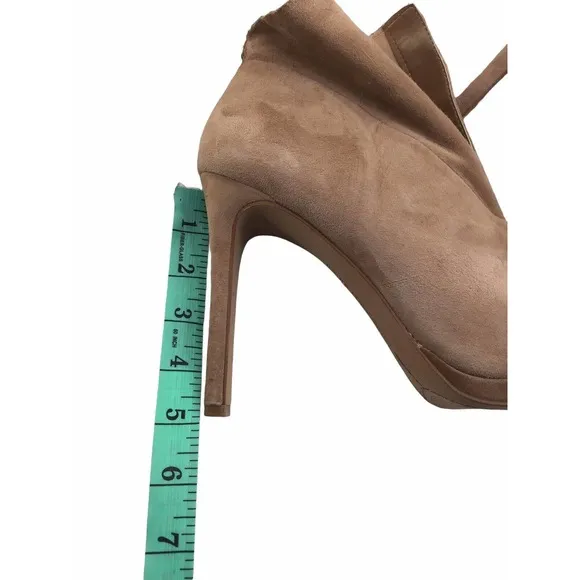 Vince Camuto Womens Frendin High Heel Bootie Side Cutouts Tan Suede Sz 8.5