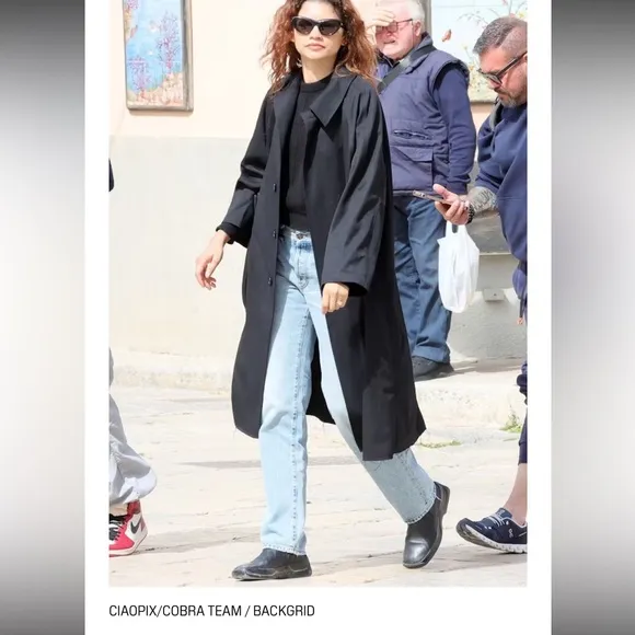 Vince OVERSIZED LONG-LINE CREPE COAT IN NAVY Oversized Size Small Slightly Puff