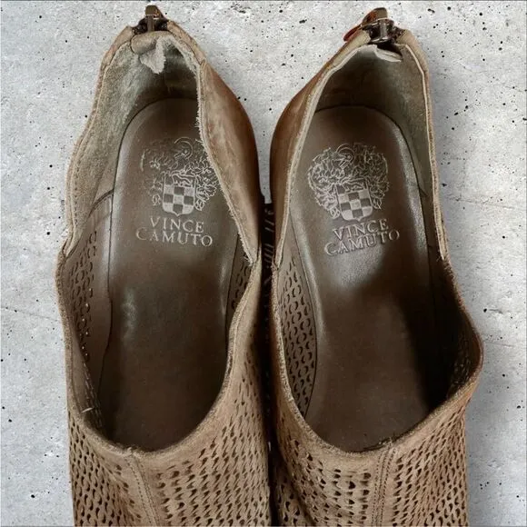 VINCE CAMUTO Paleta Dark Brown/Grey Perforated Nubuck Bootie | US Size 9 (S274)