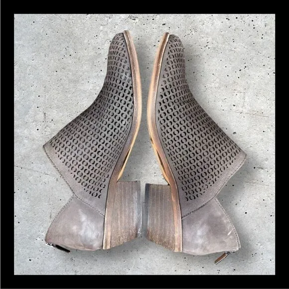 VINCE CAMUTO Paleta Dark Brown/Grey Perforated Nubuck Bootie | US Size 9 (S274)