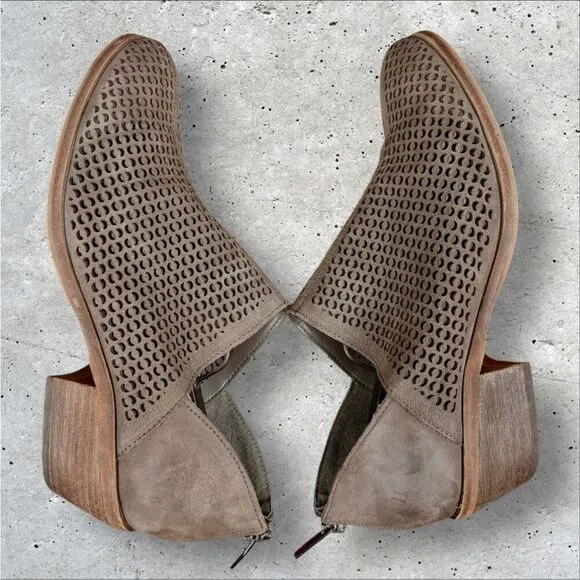 VINCE CAMUTO Paleta Dark Brown/Grey Perforated Nubuck Bootie | US Size 9 (S274)