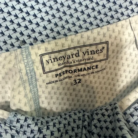 Vineyard Vines | Men's Blue Sailboat Pattern Swimtrunks | Size 32 | Brand New