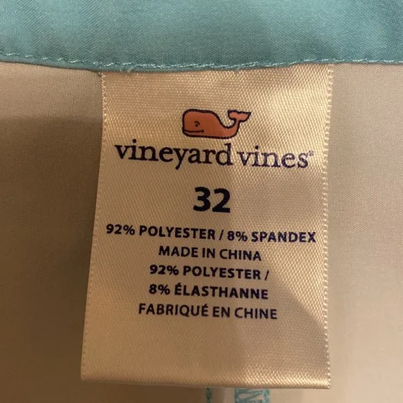 Vineyard Vines Sculplin Stripe Tech board shorts size 32. New condition