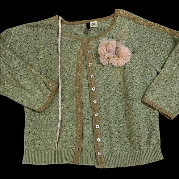 Vintage Anthropologie embellished flower pointelle cardigan sweater green gold M