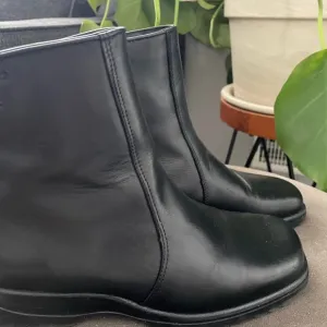 Vintage Blondo Womens size 8 Ankle Boots Black Waterproof