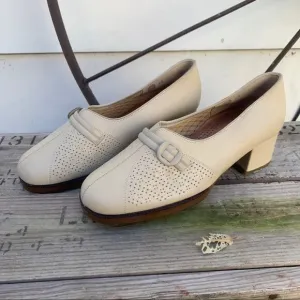 Vintage Dr Maertens Luftpolster cream nurse shoes Size 4 1/2