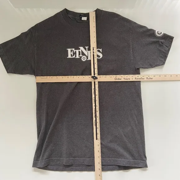 Vintage Etnies Shoes Skateboard BMX Skateboarding Logo T-Shirt Mens Large USA