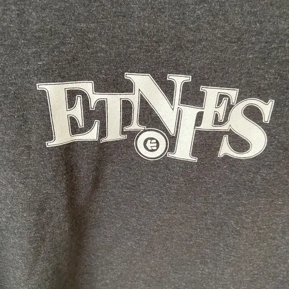 Vintage Etnies Shoes Skateboard BMX Skateboarding Logo T-Shirt Mens Large USA