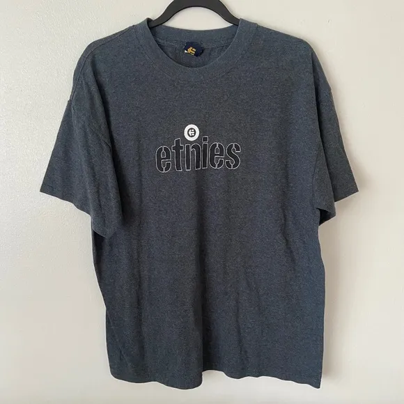 Vintage Etnies Shoes Skateboard BMX Skateboarding Logo T-Shirt Mens Large