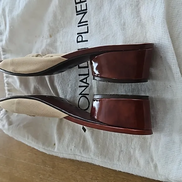 VINTAGE HANDMADE DONALD J PLIINER SLIP-ON SHOES WITH BAG