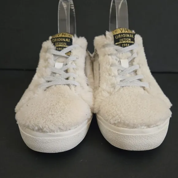 Vintage Havana Melina Beige Faux Fur Star Sneakers Shoes Size 6