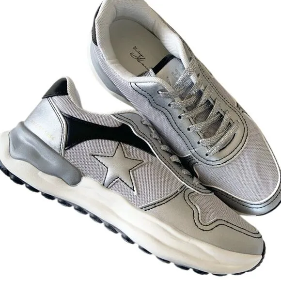 Vintage Havana Run Silver Sneakers Star Logo shoes Size 8 NEW Retail $125