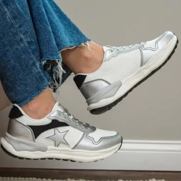Vintage Havana Run Silver Sneakers Star Logo shoes Size 8 NEW Retail $125