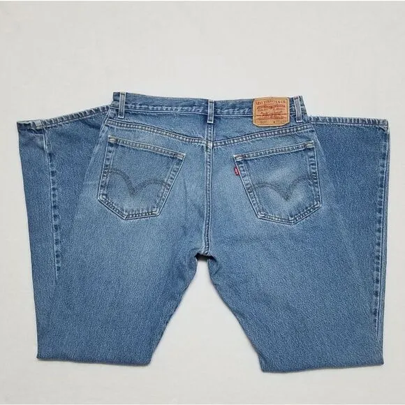 VINTAGE Levi's 517 Bootcut Distressed High Rise Light Wash Jeans Size 16-18