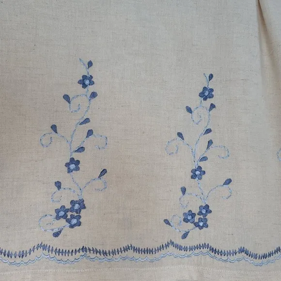 Vintage Muslin Embroidered Skirt size 20