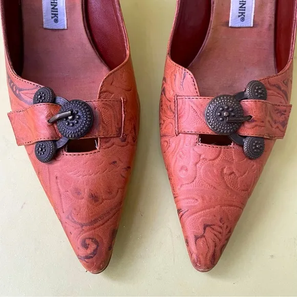 Vintage orange brown Manolo Blahnik leather slip on shoes