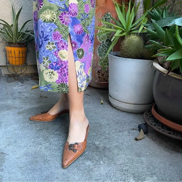 Vintage orange brown Manolo Blahnik leather slip on shoes