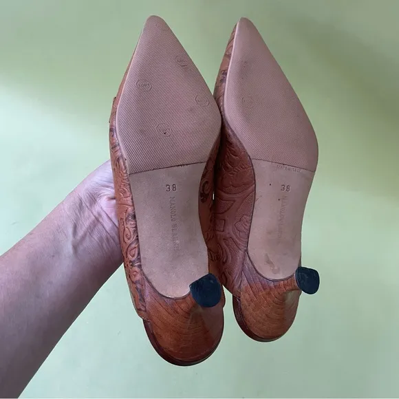 Vintage orange brown Manolo Blahnik leather slip on shoes