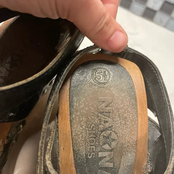 Vintage Retro Club Kid Wood Platforms-if these shoes could talk..Leather Straps