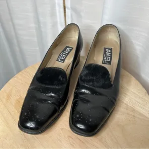 Vintage vaneli black fur embellished shoes