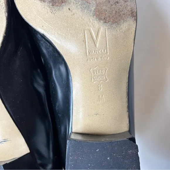 Vintage vaneli black fur embellished shoes