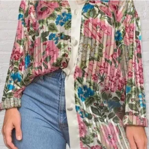Vintage Victoria’s Secret Floral Satin Trim Button Down Top Robe L