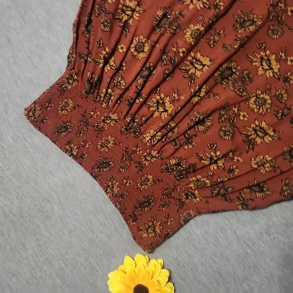Vintage Y2K High Rise Autumnal Floral Fall Winter Runched Flared Mini Skirt