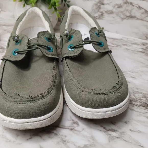 VIONIC Beach Mens 8 army green Skipper Slip-On Casual Comfort Shoes canvas