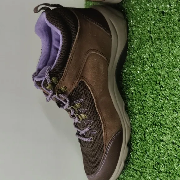 Vionic Cypress Hiking Boots Brown with lavender Accents, Size 8