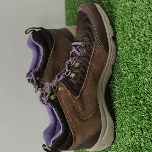 Vionic Cypress Hiking Boots Brown with lavender Accents, Size 8