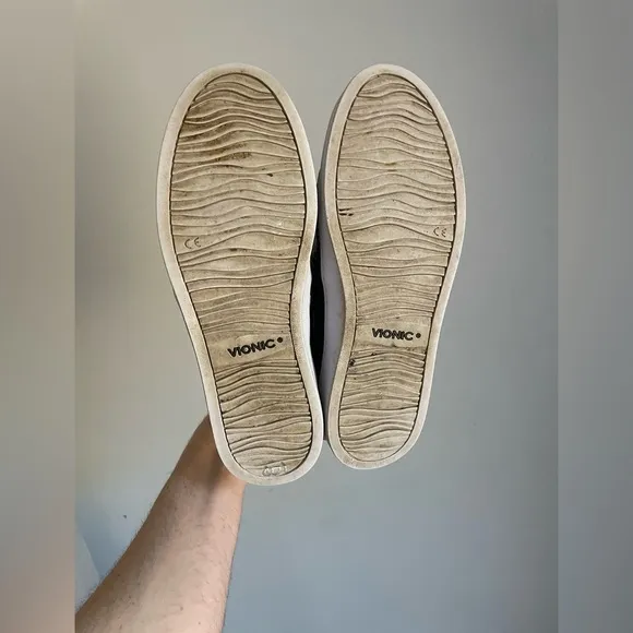 Vionic Demetra Snakeskin Slip On Sneakers Size 8.5