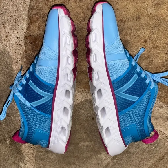 Vionic Women's Captivate Horizon Blue Sneakers Women’s Size 9‎ Workout GYM Shoes