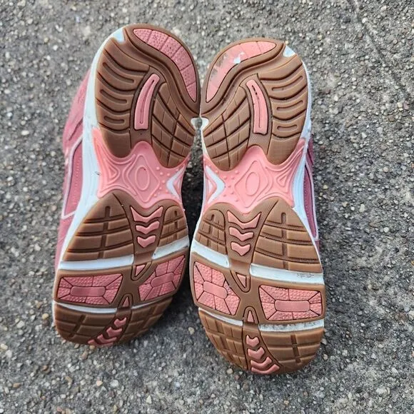 VIONIC Walker - Womens Walking Shoes - SIZE 7.5