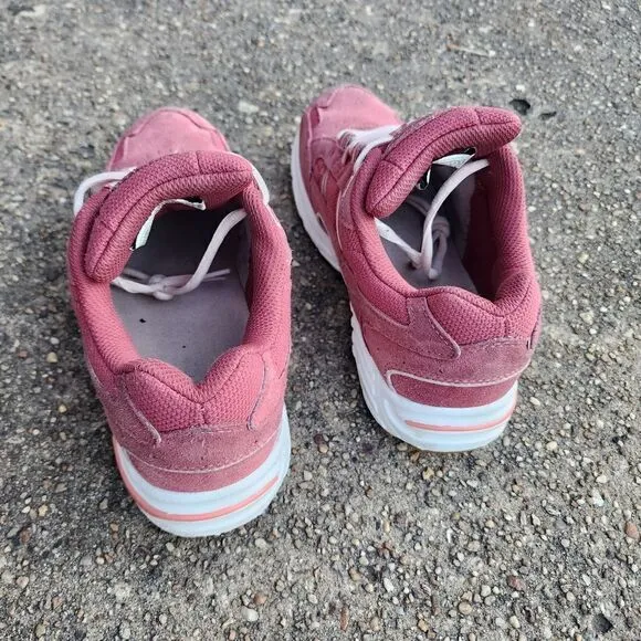 VIONIC Walker - Womens Walking Shoes - SIZE 7.5