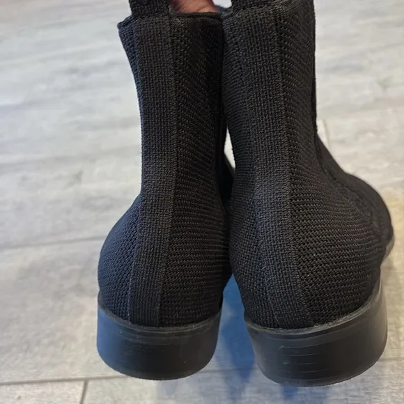 VIVAIA Square-Toe Water-Repellent Ankle Boots (Riley) knit booties black 40 US 9