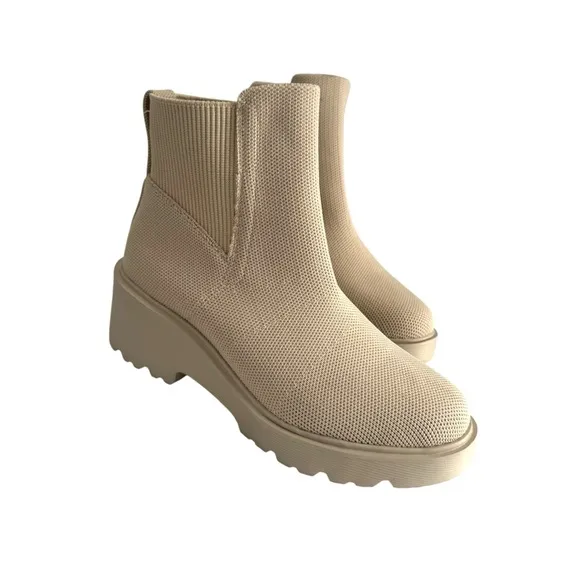 Vivaia Women’s Round-Toe Platform Chunky Wedge Boots (Everly) Size (37) US 6.5
