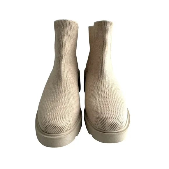 Vivaia Women’s Round-Toe Platform Chunky Wedge Boots (Everly) Size (37) US 6.5