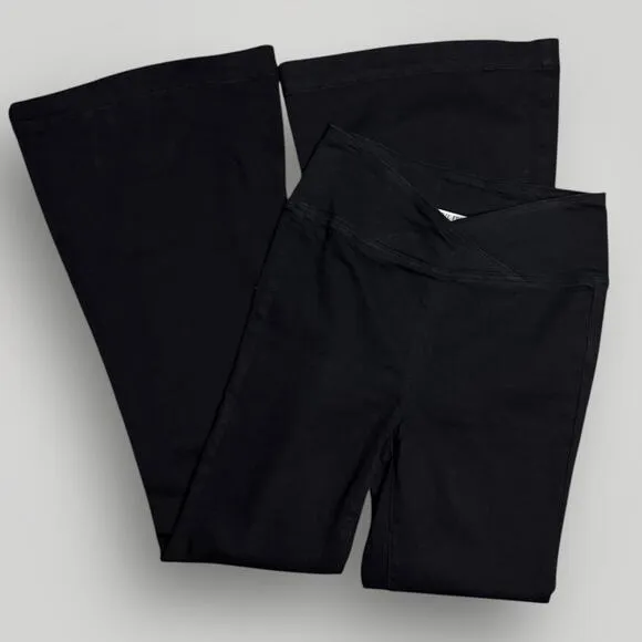 WE THE FREE CROSSOVER FRONT STRETCH FLARE JEANS BLACK MEDIUM 28